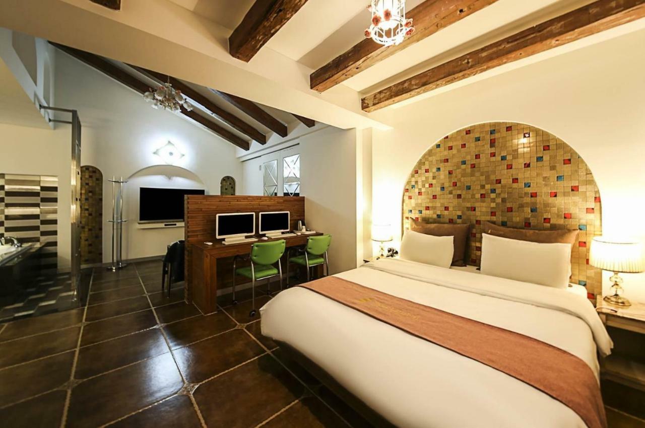 Dubai Hotel Cheongju Ngoại thất bức ảnh